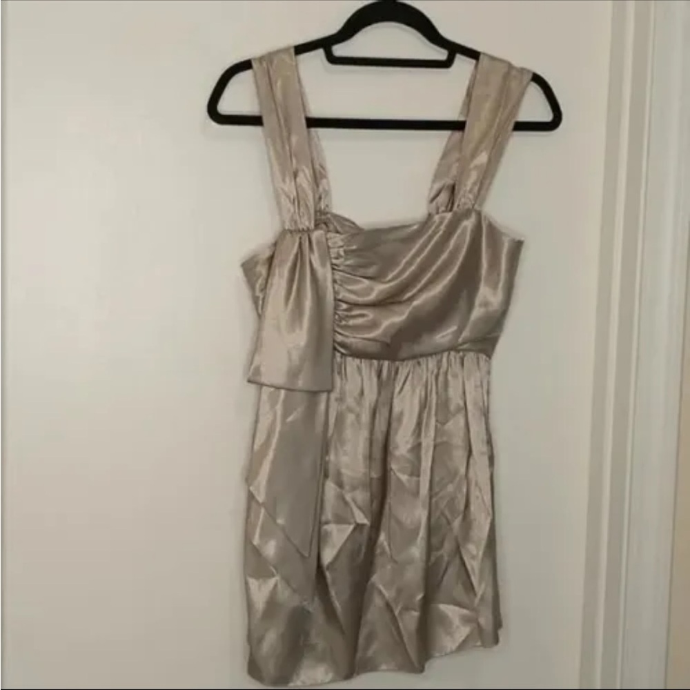 Vera Wang Lavender Label Empire Waist Tank Top - size 8